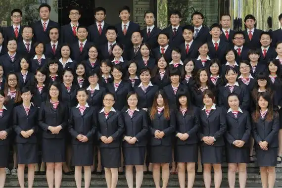 20人集体照创意队形拍合照甩多大光圈