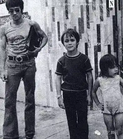 武王vs舞王哪个才是李小龙的真实身份