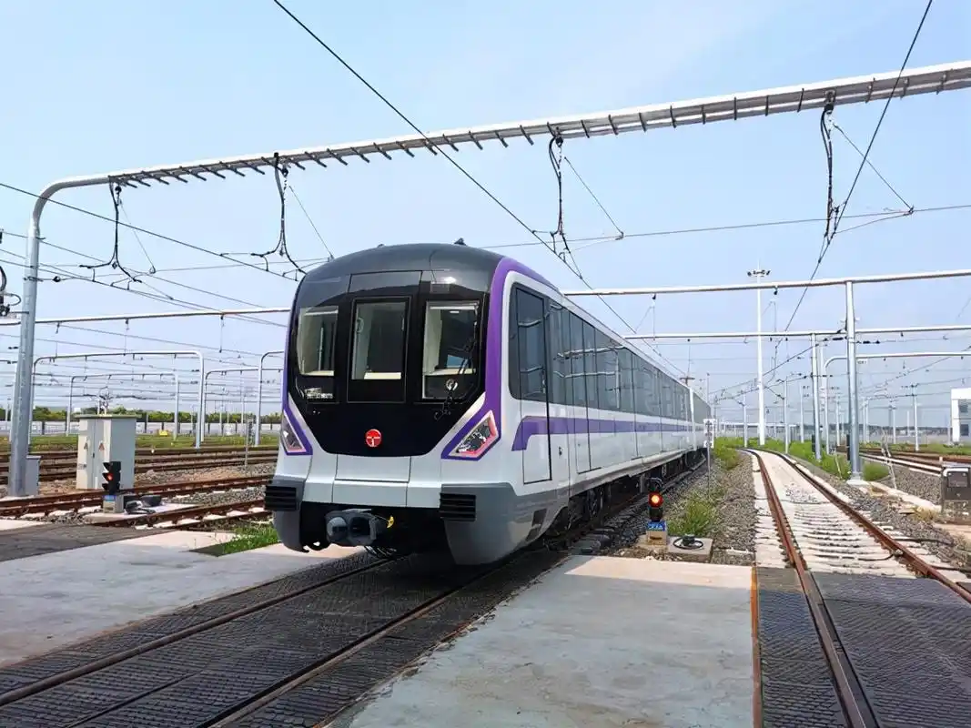 中车长客设计再结硕果智慧地铁列车在津完工