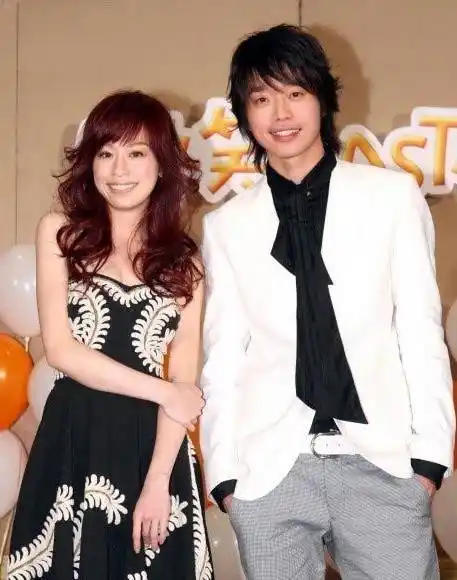 昔日顶流小生,如今现状惹人怜_张栋梁_台湾_舞台