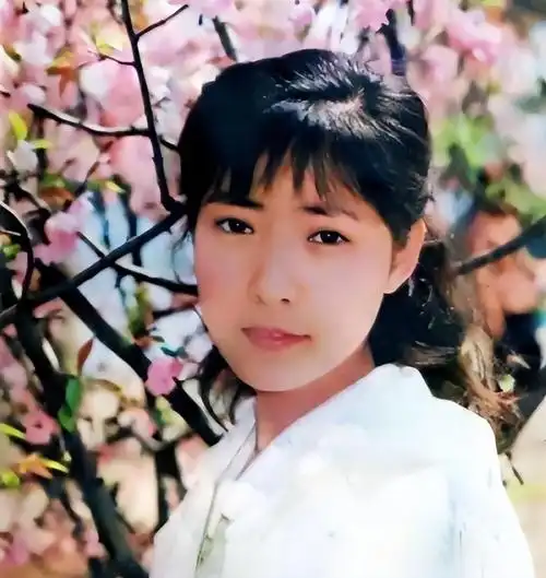 回顾沈丹萍:与张铁林分手后,为嫁老外与家人狠心决裂,现怎么样了