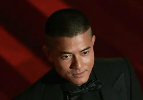 天王郭富城帅了几十年,百变发型功不可没,你学过几款