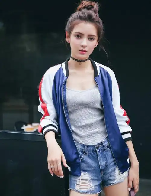 张予曦写真及长腿照