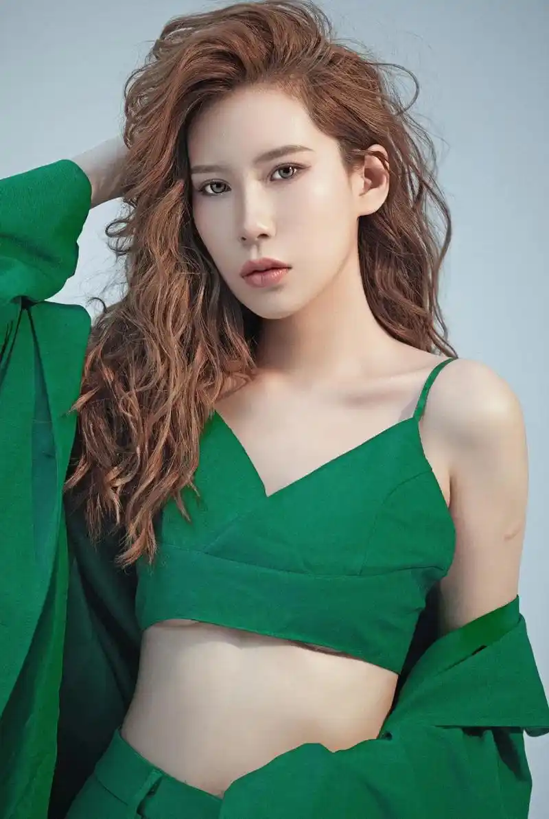 人像写真 #苏州摄影 #美女 #客片 - 抖音