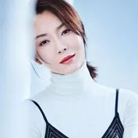 中年女士优雅微信头像 高贵优雅的女士头像【点击鼠标右键下载】