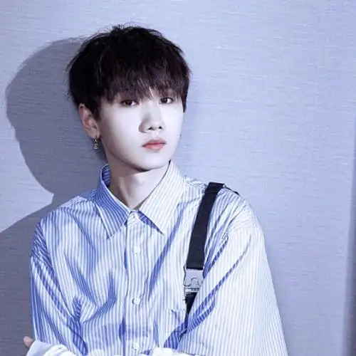 连拍头像-汪苏泷图集-话本小说网