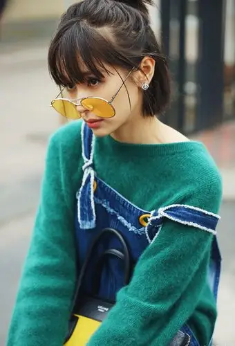 王子文曲筱绡同款牛仔背带裙 海马毛衣新款