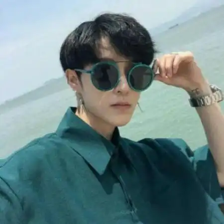 2020阳光帅气微信男头像,生来就是阳光的男生