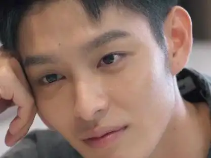 他在逆光中告白阮念初_他在逆光中告白阮念初扮演者_他在逆光中告白阮