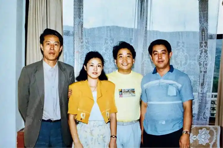 1978年,姜昆与李文华搭档,两人珠联璧合,配合默契,相继出演了许多脍炙
