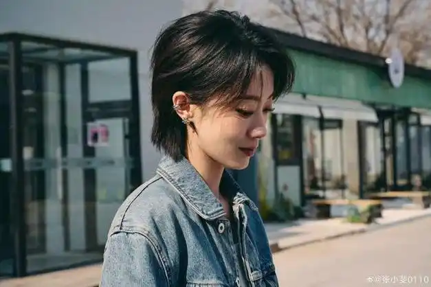 今年最流行的4款短发,太适合春天了!|发型|脸型|刘海|卷发|红唇|圆脸_