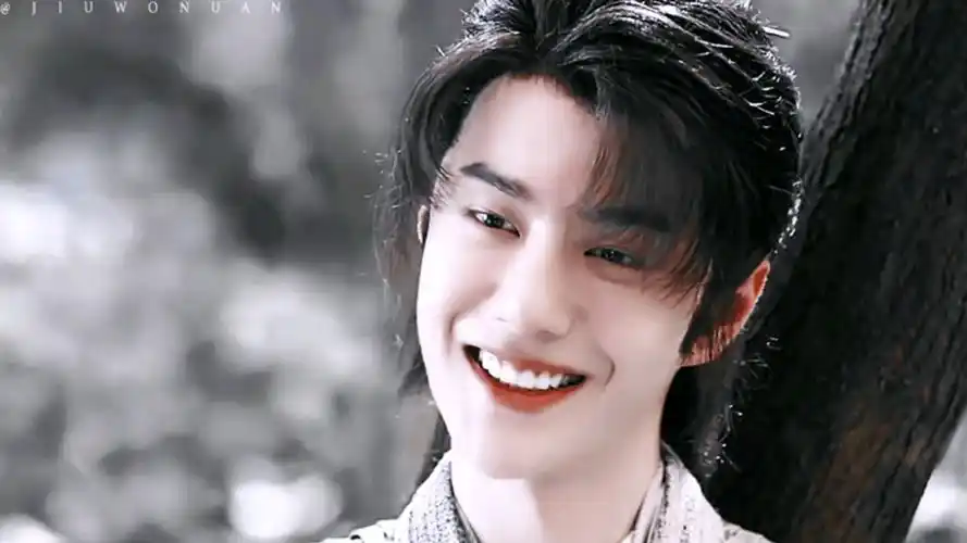 【王一博】这笑容高露洁看了顿时觉得人间不值得_哔哩哔哩_bilibili