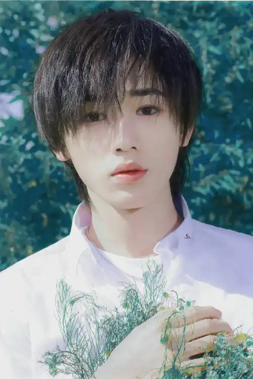 眼睛亮晶晶 笑容灿烂的少年马上就18岁了@时代少年团-宋亚轩#宋亚轩18