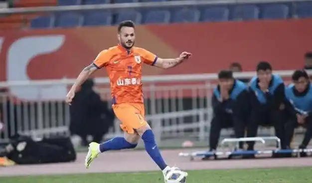 他们以4-2战胜了长春亚泰,看起来有了一个不错的结局.