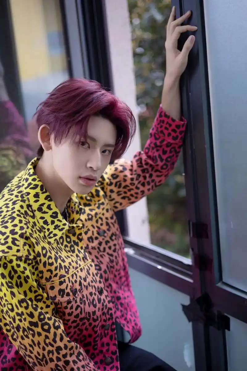 小鬼王琳凯whatswrongwithme改编版上线mv获赞无数