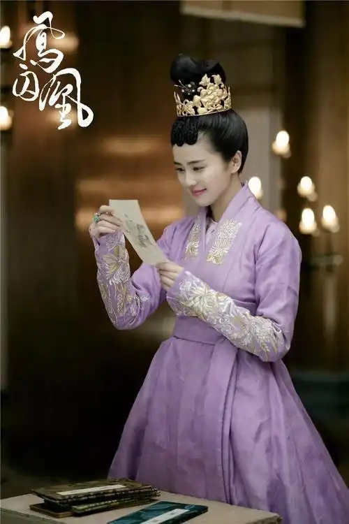 白鹿《凤囚凰》一霸一魅,宋茜《陌生的恋人》一正一邪