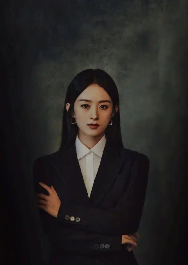 赵丽颖壁纸同样的西装造型可酷飒可甜美不愧是演员赵丽颖