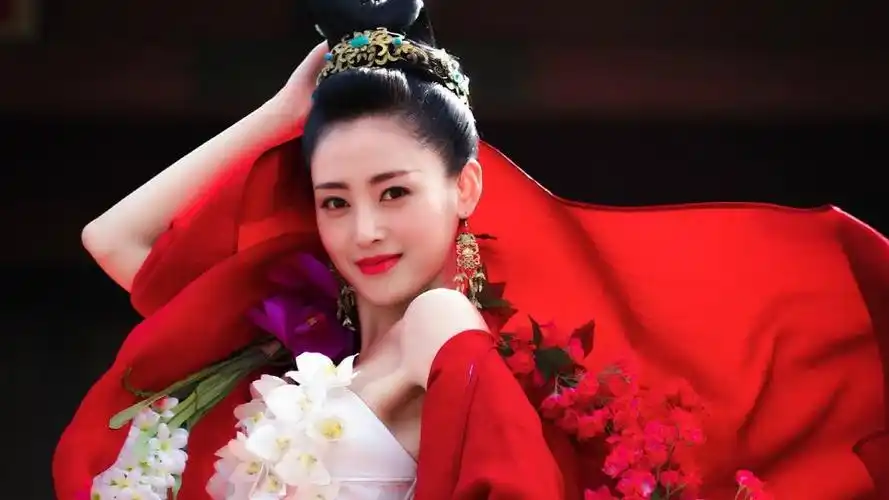 精致大气美女张天爱时尚写真,高清壁纸图片,大陆明星-回车桌面