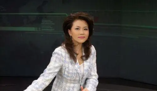 央视主持沈旭华:吃饭时只因接一通电话坠楼,年仅33岁命丧黄泉