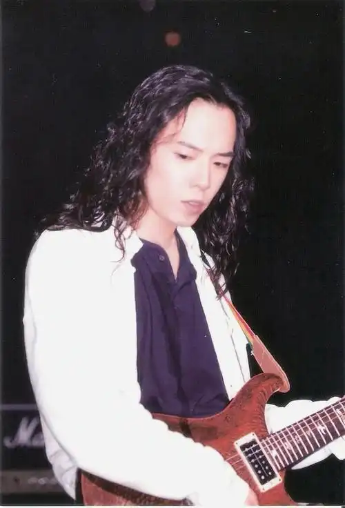 我们阿paul曾经也是貌惊人过!