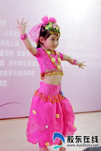 烟台首届年历宝宝大赛总决赛 迎来满堂喝彩