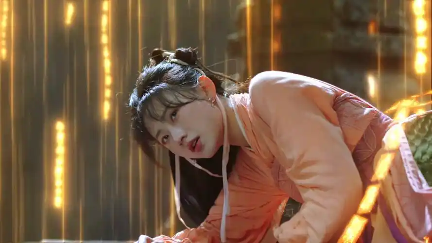 又见逍遥丨赵灵儿被困锁妖塔现出女娲真身,被镇狱明王知晓