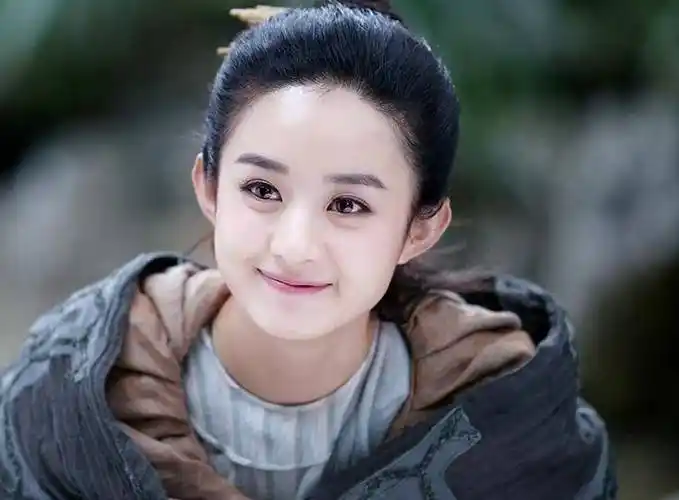 迪丽热巴新剧少女感十足,清纯灵动不输给谭松韵,赵丽颖,何泓姗_杨洋