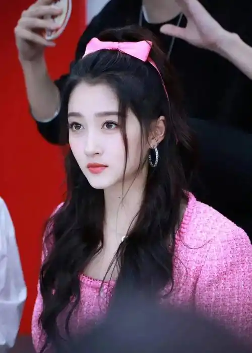 8娱乐瓜:唐嫣刘学义檀健次许凯李沁马思纯王楚然关晓彤陈哲远_路透社