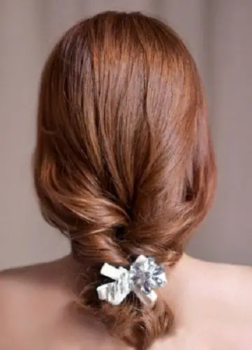 8款优雅低发髻新娘盘发造型