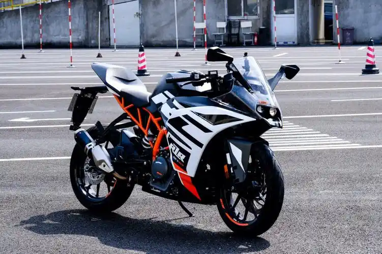 ktm rc390