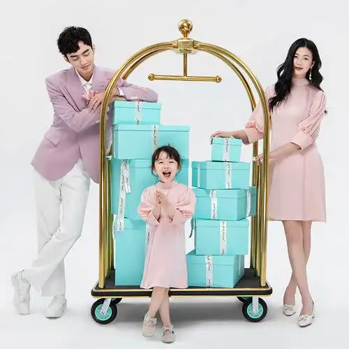 新款亲子影楼主题拍照服装一家三口全家福写真亲子装