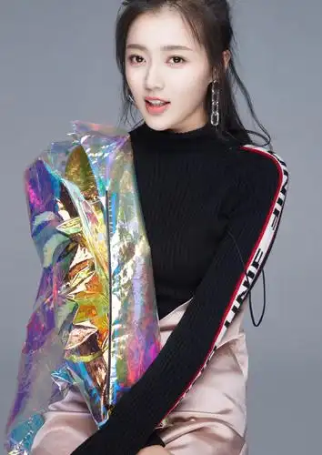 王秀竹:第6839期时尚潮流美图欣赏_高清图集_新浪网