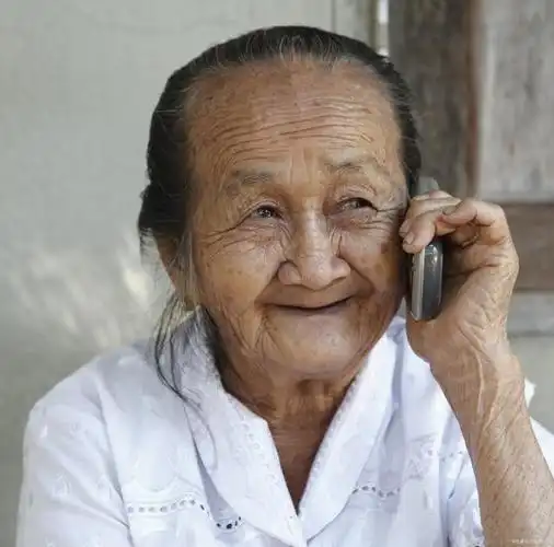 穿越岁月的礼物:给95岁老人的特别心意