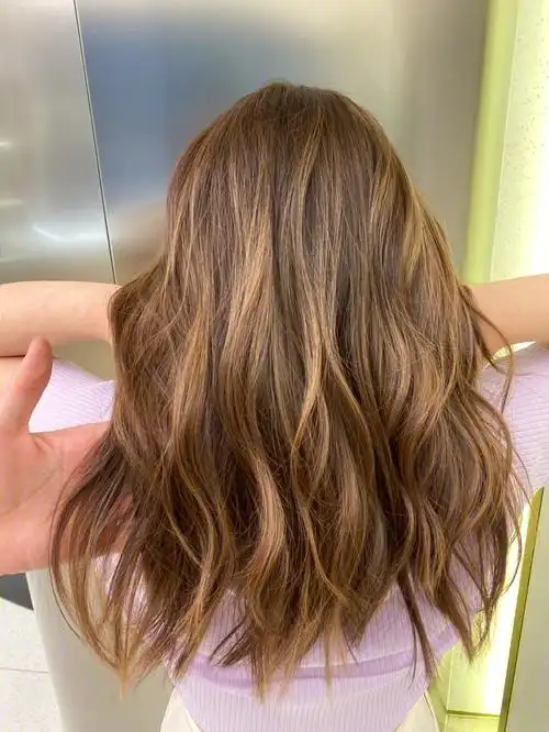 人的欧美风的发色[巧克力棕77金棕色双层渐变挑染]96重点圈起来