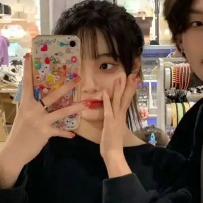 高清好看的男女情侣头像真人版图片