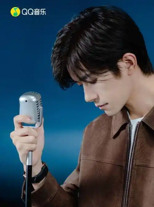 四字弟弟易烊千玺, 全新单曲《从时间的两端汇合》正式上线!