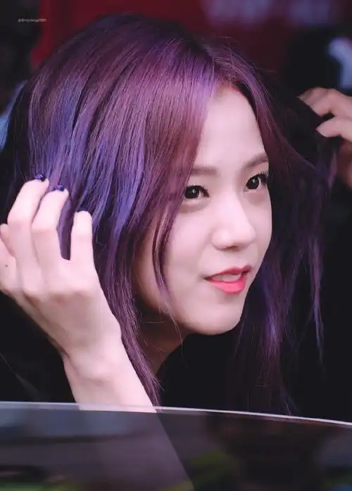 kimjisoo超话#金智秀的那年今日#170730 人气歌谣下班 饭拍高清 12pcr