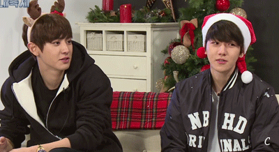 灿白# [gif] 闹他也好,宠着他也好,手指尖的碰触也好,相视而笑也好