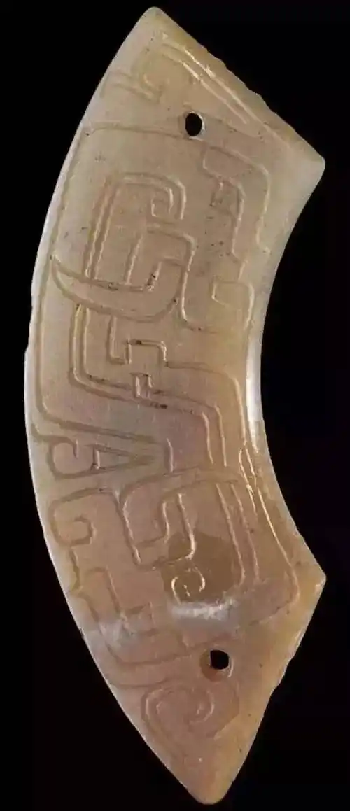 细品慢赏:国宝级馆藏古玉_白玉熊_练鹊_玉器