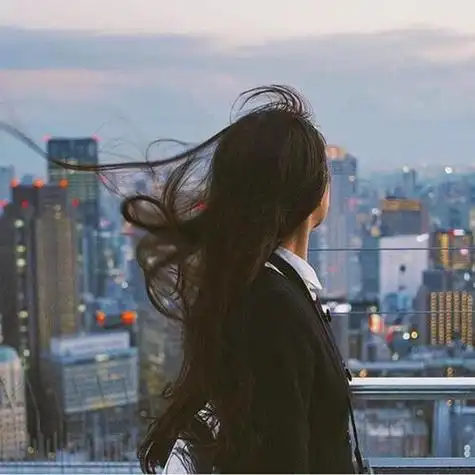 小孩子头像背影头像侧脸唯美意境