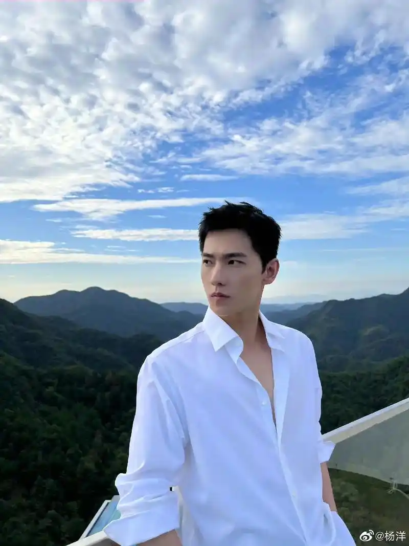 真的太帅了!@杨洋  - 抖音