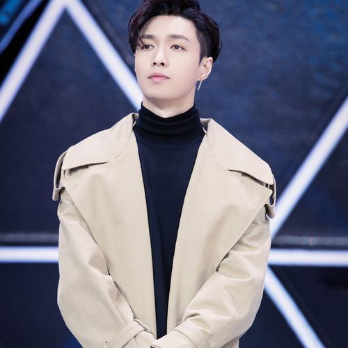 张艺兴同款风衣男中长款双排扣定制韩版青年春秋季修身大翻领外套