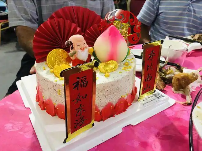 岳父生日摆寿宴,在农村这10菜1汤不到400块,大家来看看值不值吧