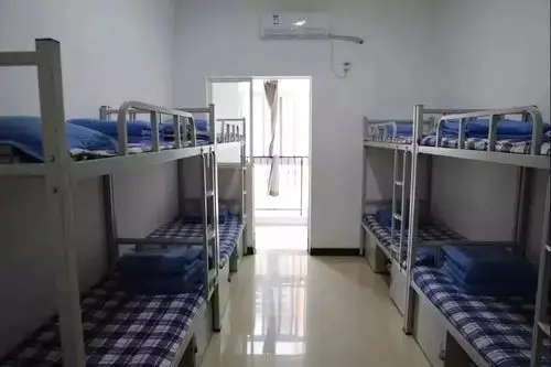 初中热门学校最新全面解析河南省实验英才学校