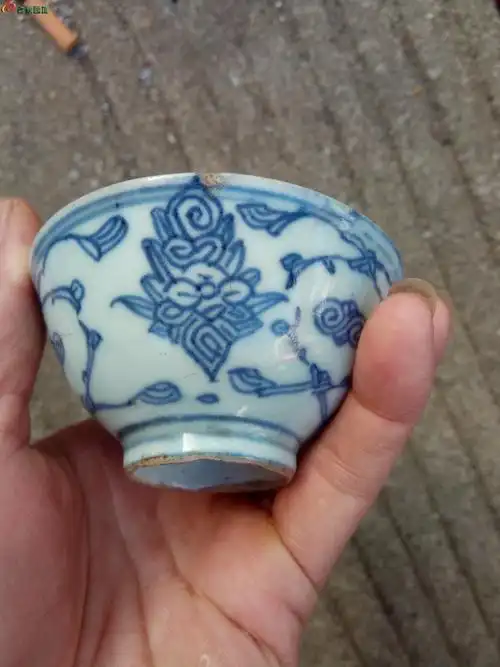 清代缠枝莲小碗 - 历代陶器瓷器 - 古泉社区