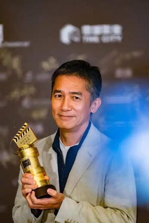 看梁朝伟就懂了_发型_问题_老态