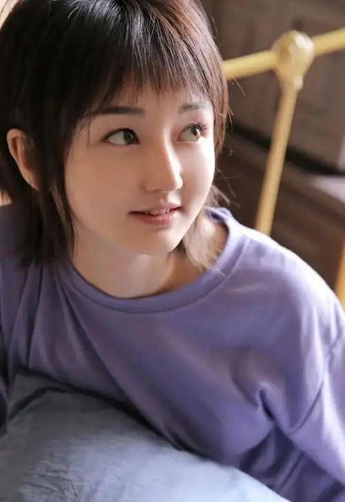 女孩短碎发 清爽俏皮|短发|灵动|层次感_网易订阅