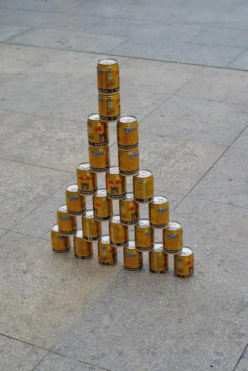 我们的红牛金字塔