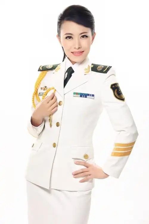 p>刘静,江西省音乐家协会会员,中国武警部队政治部文工团青年歌唱