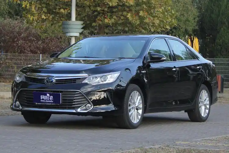 凯美瑞报价 新款凯美瑞库存车多少钱 凯美瑞图片